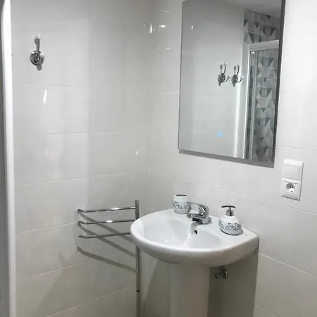 Apartamento Nuevo Con Piscina En El Centro 