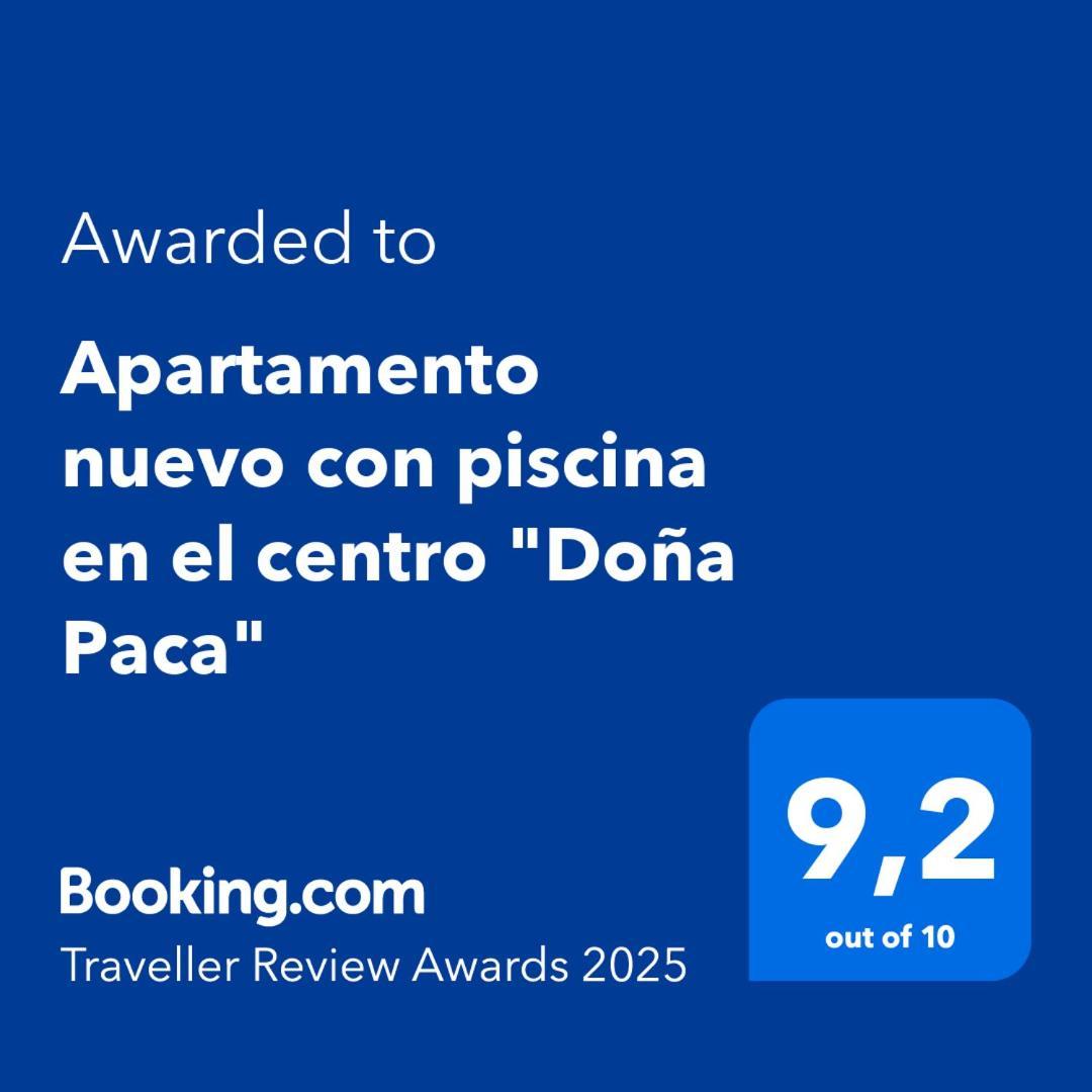 Nuevo Con Piscina En El Centro 